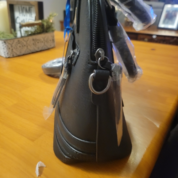 Wrangler Dome Satchel Crossbody Purse - Picture 9 of 16